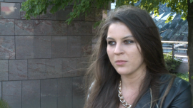 Patty: studiuję po to, żeby mieć papier Gwiazdy, LIFESTYLE - Patrycja Patty Dłutkiewicz, powraca z nowym teledyskiem. Wokalistka znana głównie dzięki utworowi „(Zabiłeś Tę Miłość) Nie Ma Nas”, postanowiła zrealizować klip do kolejnego numeru z płyty „Już zmrok”. Oprócz kariery muzycznej Patrycja Dłutkiewicz studiuje edukację artystyczną na Uniwersytecie Łódzkim. Jednak wokalistka nie wiąże przyszłości z wybranym kierunkiem.