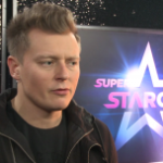 Rafał Brzozowski wystąpi w ćwierćfinale programu „SuperSTARcie”. Zdaniem wokalisty jest jeszcze za wcześnie, żeby nastawiać się na wygraną
