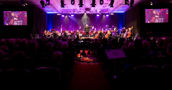 Penderecki Life, czyli wyjątkowy koncert Mistrza na XIII Forum Humanum Mazurkas Muzyka, LIFESTYLE - Pełna sala, cudowna widownia, a na scenie Krzysztof Penderecki z polską orkiestrą Sinfonia Iuventus – tak wyglądała XIII edycja Forum Humanum Mazurkas.