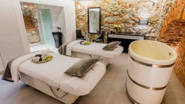 SPA na wakacje – jakie zabiegi wybrać? Podróże, LIFESTYLE - Podczas wakacji wiele pań częściej niż zwykle korzysta z dobrodziejstw SPA. W tym czasie chcemy bowiem pięknie wyglądać, ale też mamy ku temu więcej okazji, chociażby podczas urlopu.