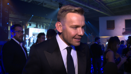 Dawid Woliński: w sylwestra bawić się będę w USA z Joanną Krupą Gwiazdy, LIFESTYLE - Projektant już wkrótce wyjeżdża do Miami, gdzie spędzi prawie dwa tygodnie. W sylwestrową noc bawić się będzie w klubie należącym do męża Joanny Krupy. W kolejne dni zamierza się opalać na plaży i pływać w basenie.