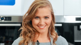 Agnieszka Kaczorowska tańczy w kuchni