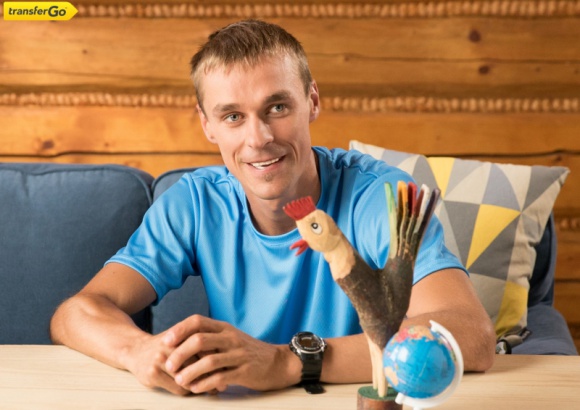 Piotr Żyła i Wojtek Fiedorczuk jako "Żyła i Klasyk w onlajnie” w europejskiej ka Gwiazdy, LIFESTYLE - Jeden z najlepszych skoczków narciarskich (a już na pewno najbardziej zabawny) - Piotr „Wiewiór” Żyła oraz Wojtek Fiedorczuk - znany standuper, biorą udział w odjazdowym videoblogu, przygotowanym dla marki TransferGo. Zdaje się, że będzie wesoło!