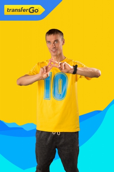 Piotr Żyła ambasadorem marki TransferGo Gwiazdy, LIFESTYLE - Piotr Żyła, popularny i utytułowany skoczek narciarski, podpisał umowę o współpracy z marką TransferGo - międzynarodową firmą z sektora fintech oferującą niedrogie i szybkie przelewy pieniężne za granicę.