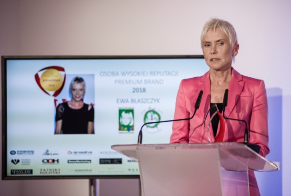 Ewa Błaszczyk Osobą Wysokiej Reputacji Premium Brand 2018 Gwiazdy, LIFESTYLE - Fundacja na rzecz reputacji marki „Premium Brand” ogłosiła wyniki 13. edycji badania reputacji osób, marek i firm. Decyzją respondentów, tytuł Osoby Wysokiej Reputacji Premium Brand 2018 otrzymała Ewa Błaszczyk.