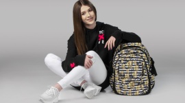 Roksana Węgiel - Ambasadorką marki St.Right Gwiazdy, LIFESTYLE - ROKSANA WĘGIEL – pierwsza w historii polska zwyciężczyni Eurowizji Junior została Ambasadorką marki ST.RIGHT, dedykowanej dla młodzieży i dzieci w wieku szkolnym.