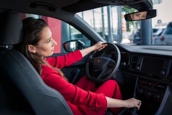 Najnowsza rola Aleksandry Popławskiej. Aktorka Partnerką marki CUPRA Gwiazdy, LIFESTYLE - Aktorka i reżyserka została Partnerką marki CUPRA. Dołącza w ten sposób do Roberta Karasia, światowego rekordzisty w potrójnym Ironmanie.