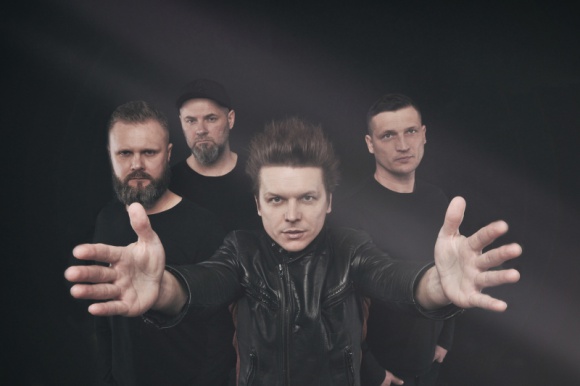 Lecter wydaje „Lumen” – album, nad którym pracował 3 lata Muzyka, LIFESTYLE - Już 20 września ukaże się trzecia studyjna płyta Lectera. „Lumen” to krok milowy w twórczości zespołu. 10 nowych kawałków swoją dynamiką rozświetla szarą rzeczywistość i wyciąga słuchacza z krzesła – na ulicę, na parkiet.