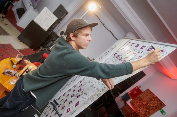 „Pod Ziemią”, czyli Nagrobki w U22 Muzyka, LIFESTYLE - Kolejna odsłona „Piątków z Nową Muzyką” organizowanych z inicjatywy ZPAV miała nietuzinkowy i mroczny charakter, a to wszystko za sprawą zespołu „Nagrobki”.