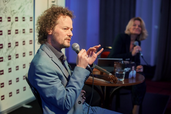 Mariusz Patyra z płytą „No.24” w ramach „Piątków z Nową Muzyką” Muzyka, LIFESTYLE - Skrzypek Mariusz Patyra był gościem kolejnej odsłony „Piątków z Nową Muzyką”. Jako pierwszy Polak zdobył główną nagrodę na Międzynarodowym Konkursie Skrzypcowym im. Nicolae Paganiniego w Genui.